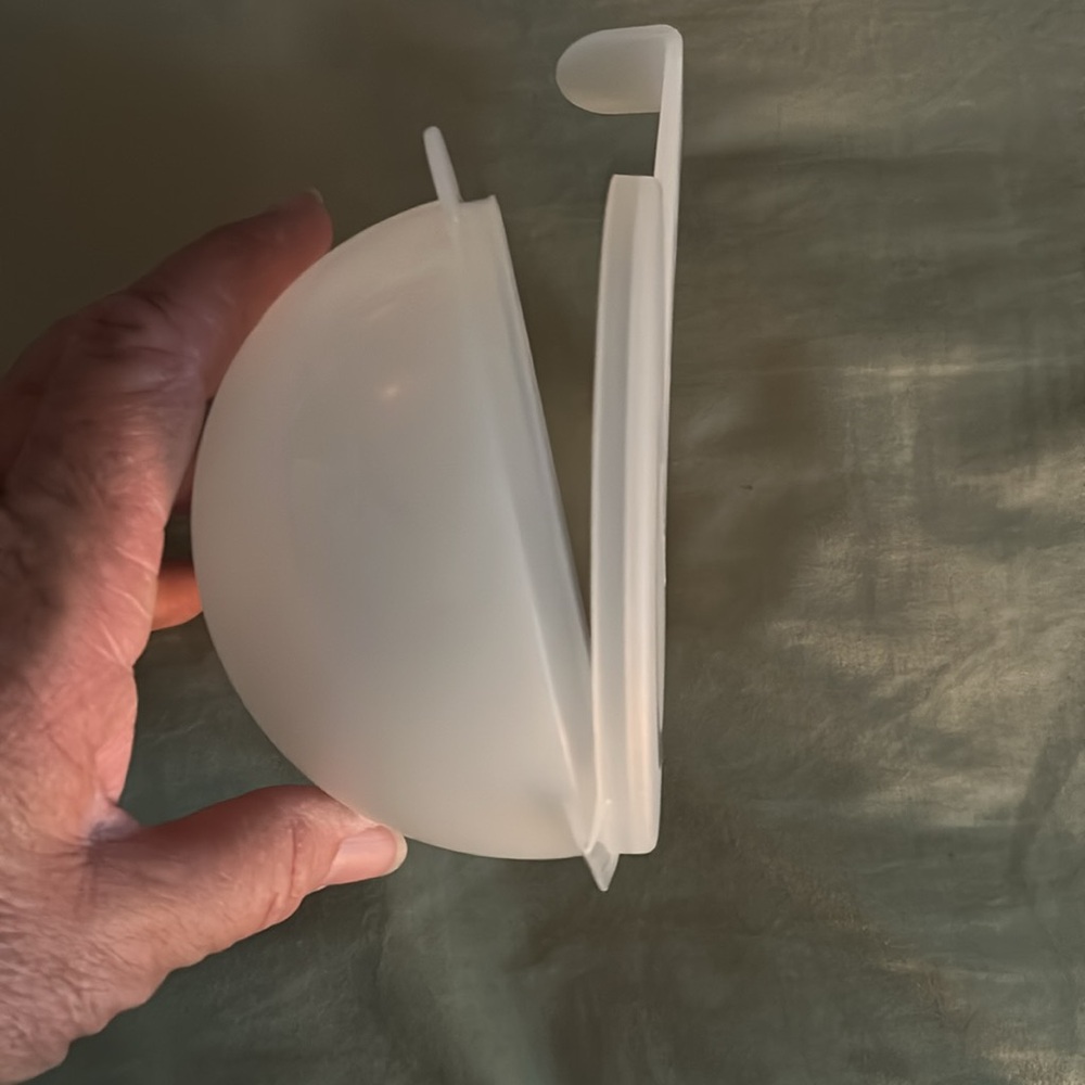 Tupperware ✂️ - Picture 3 of 4